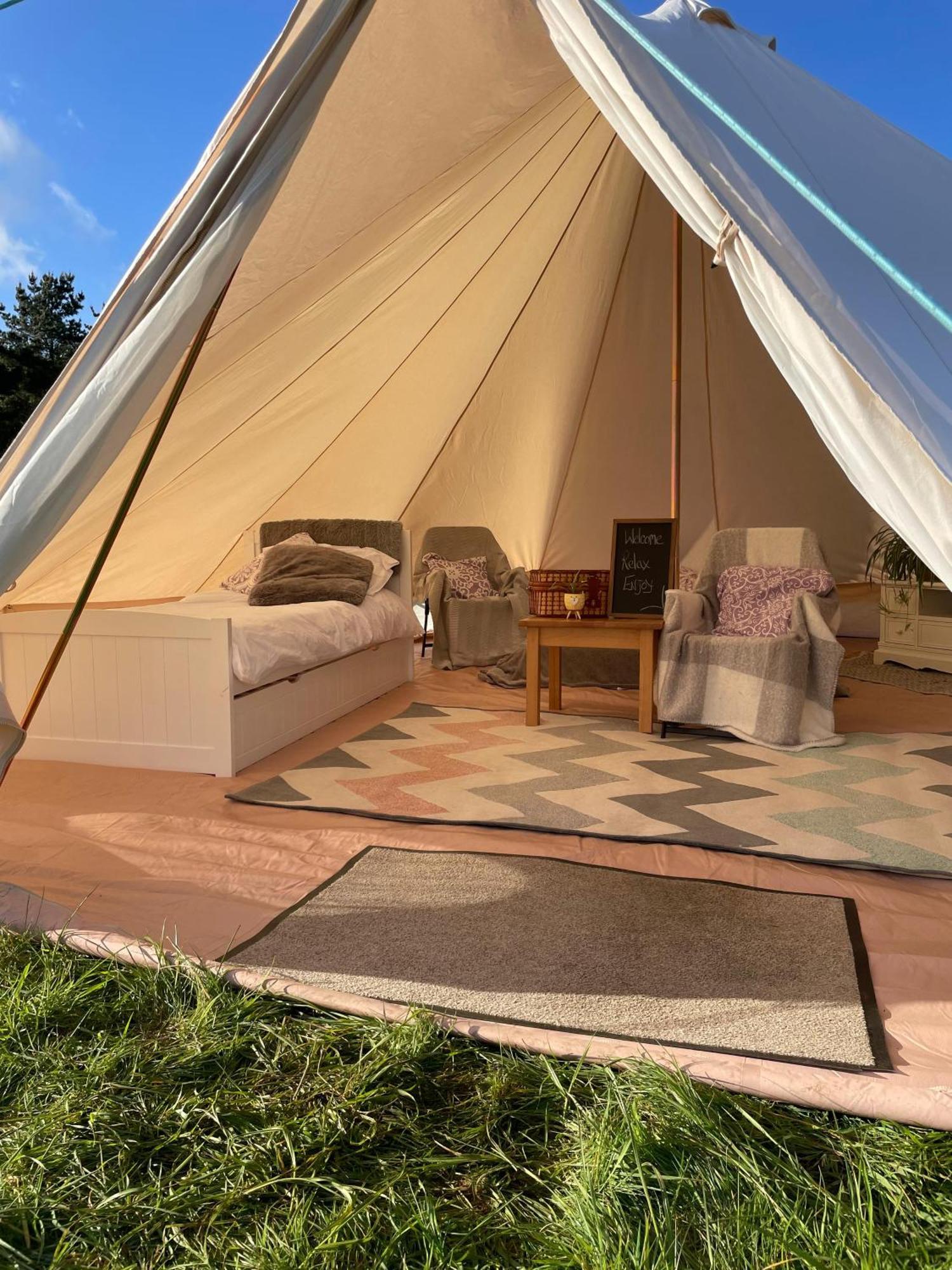 Trevena Cross Glamping & Camping Гелстон Екстер'єр фото