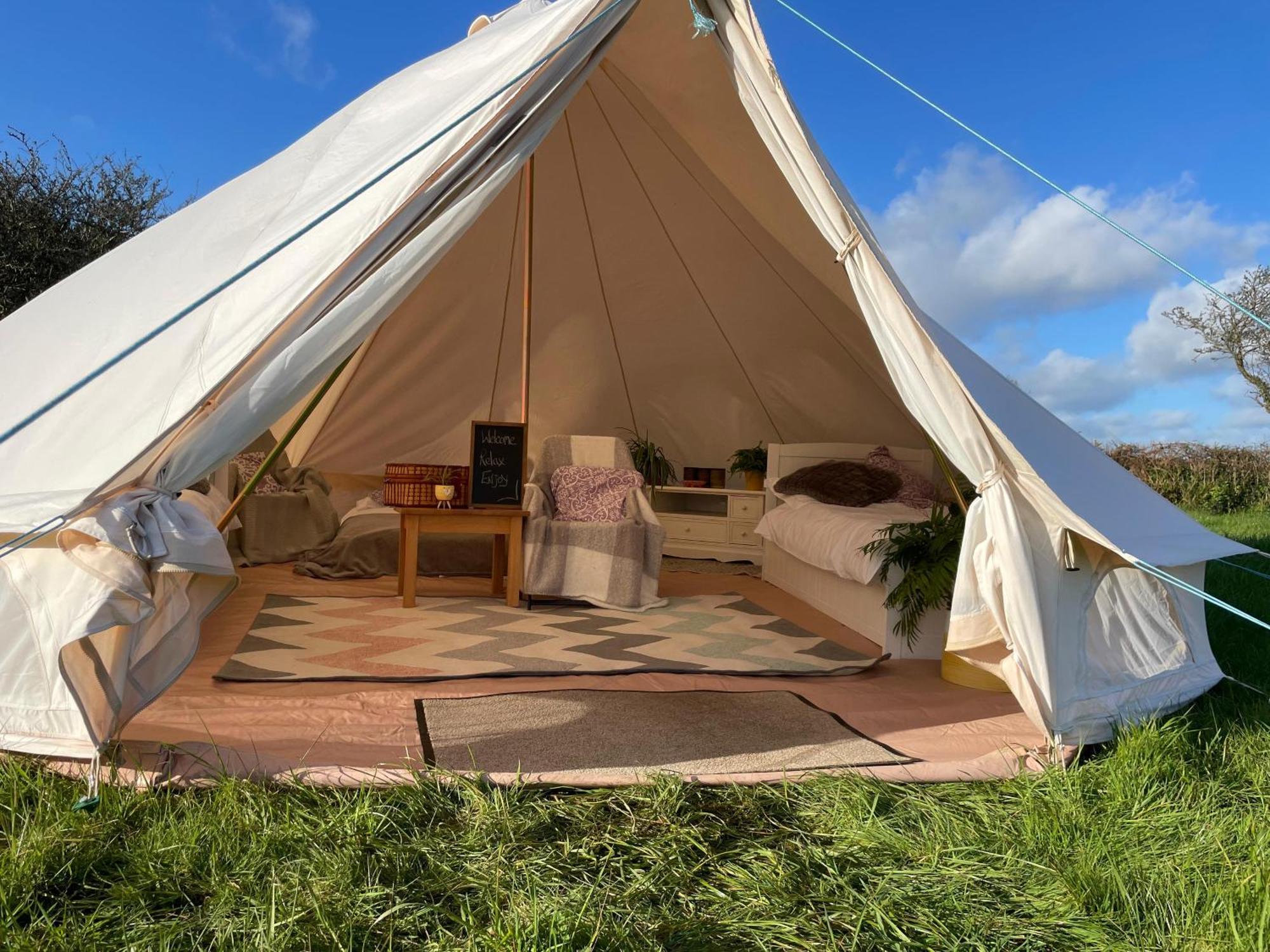 Trevena Cross Glamping & Camping Гелстон Екстер'єр фото