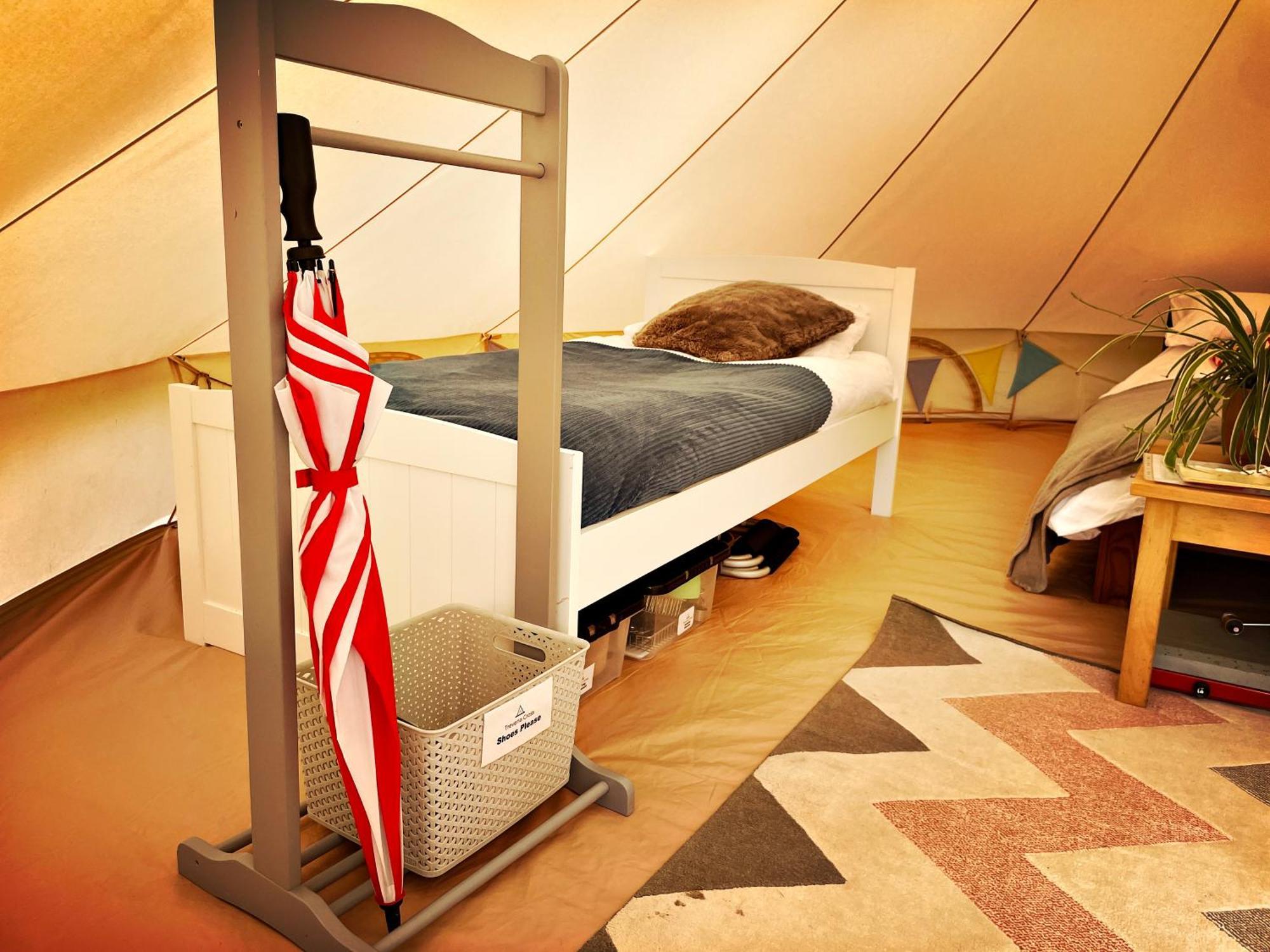 Trevena Cross Glamping & Camping Гелстон Екстер'єр фото