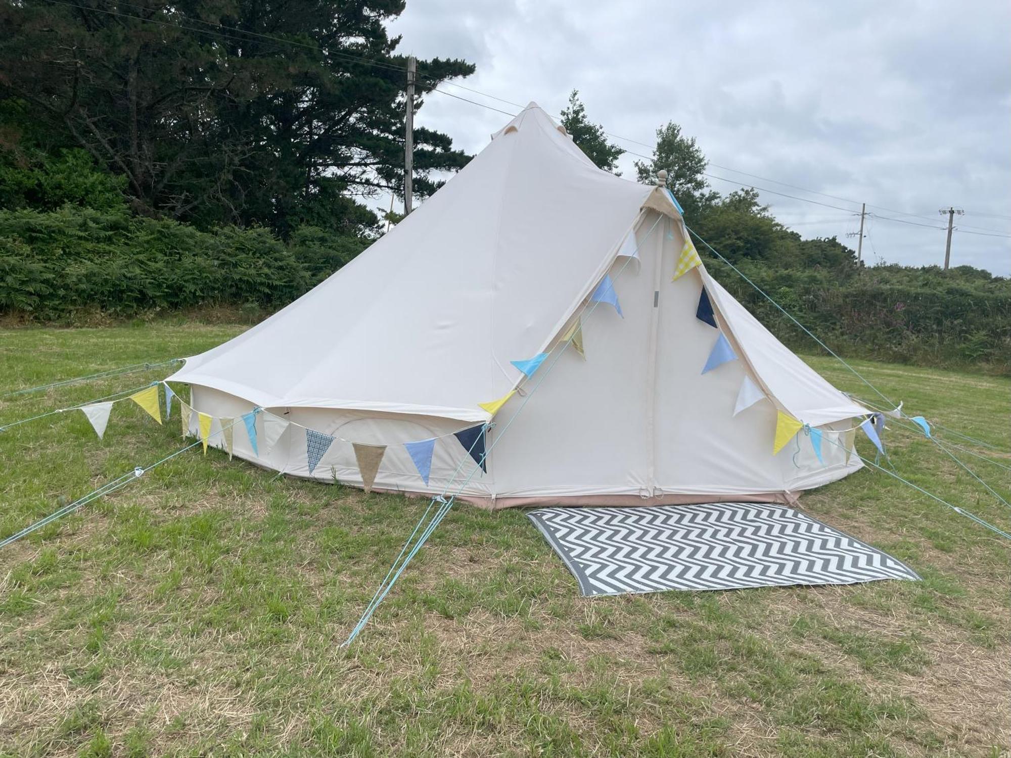 Trevena Cross Glamping & Camping Гелстон Екстер'єр фото